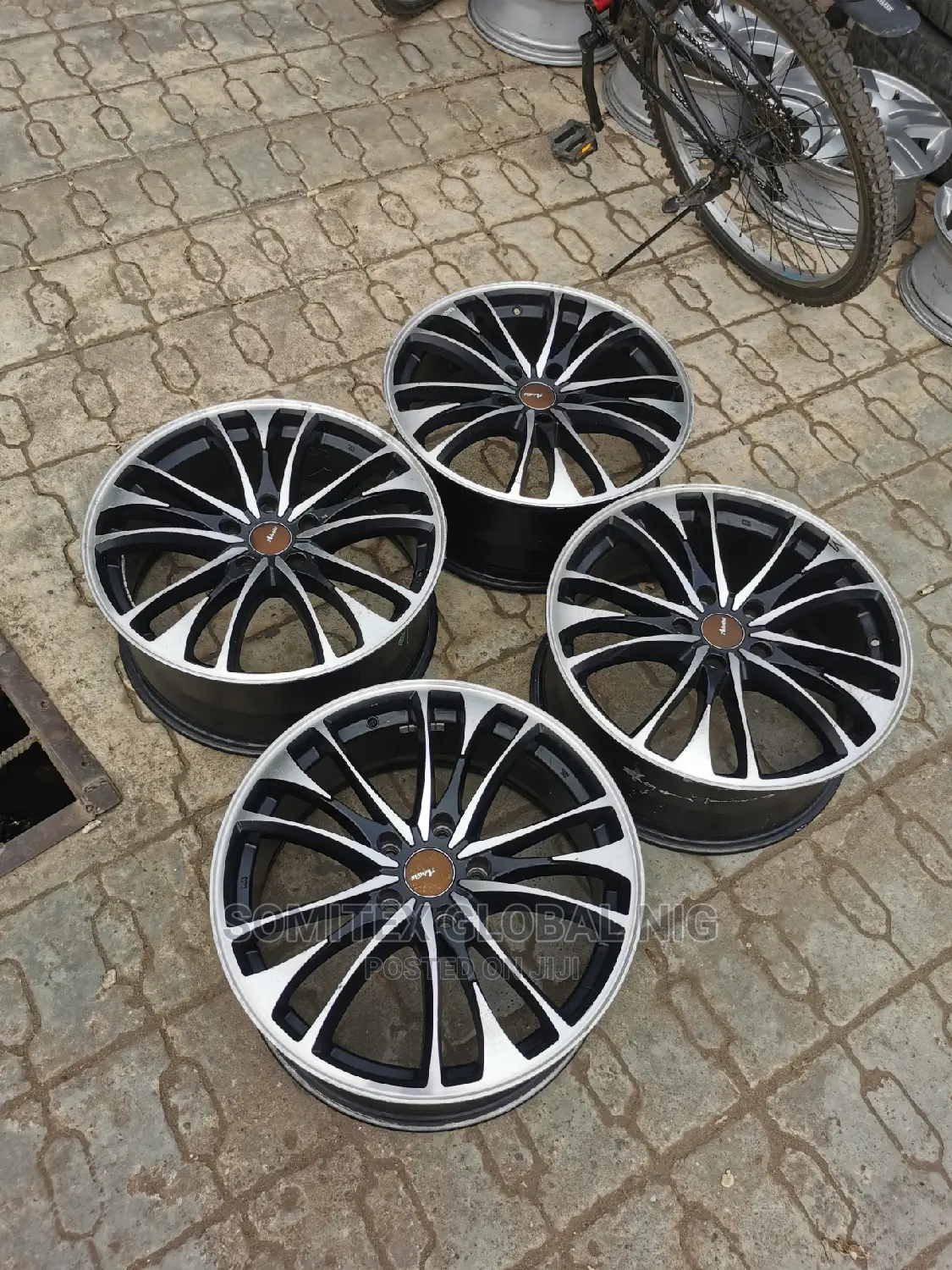 Alloyed Rim 18inch Lexus/Camry.
