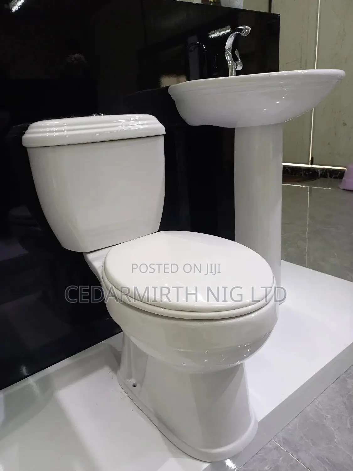 Golden Diamond Wc