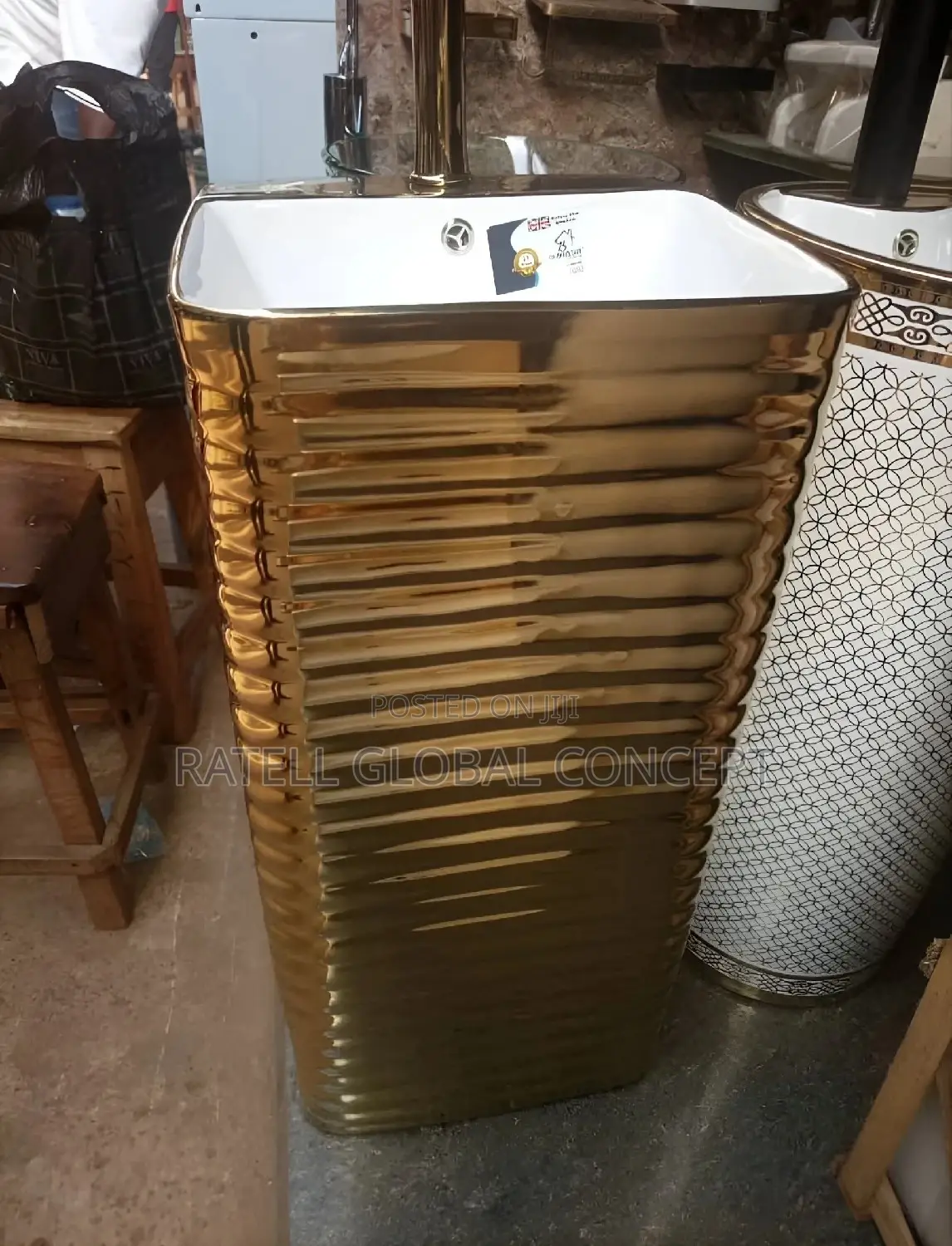 FREE STAND Luxury Wash Hand Basin