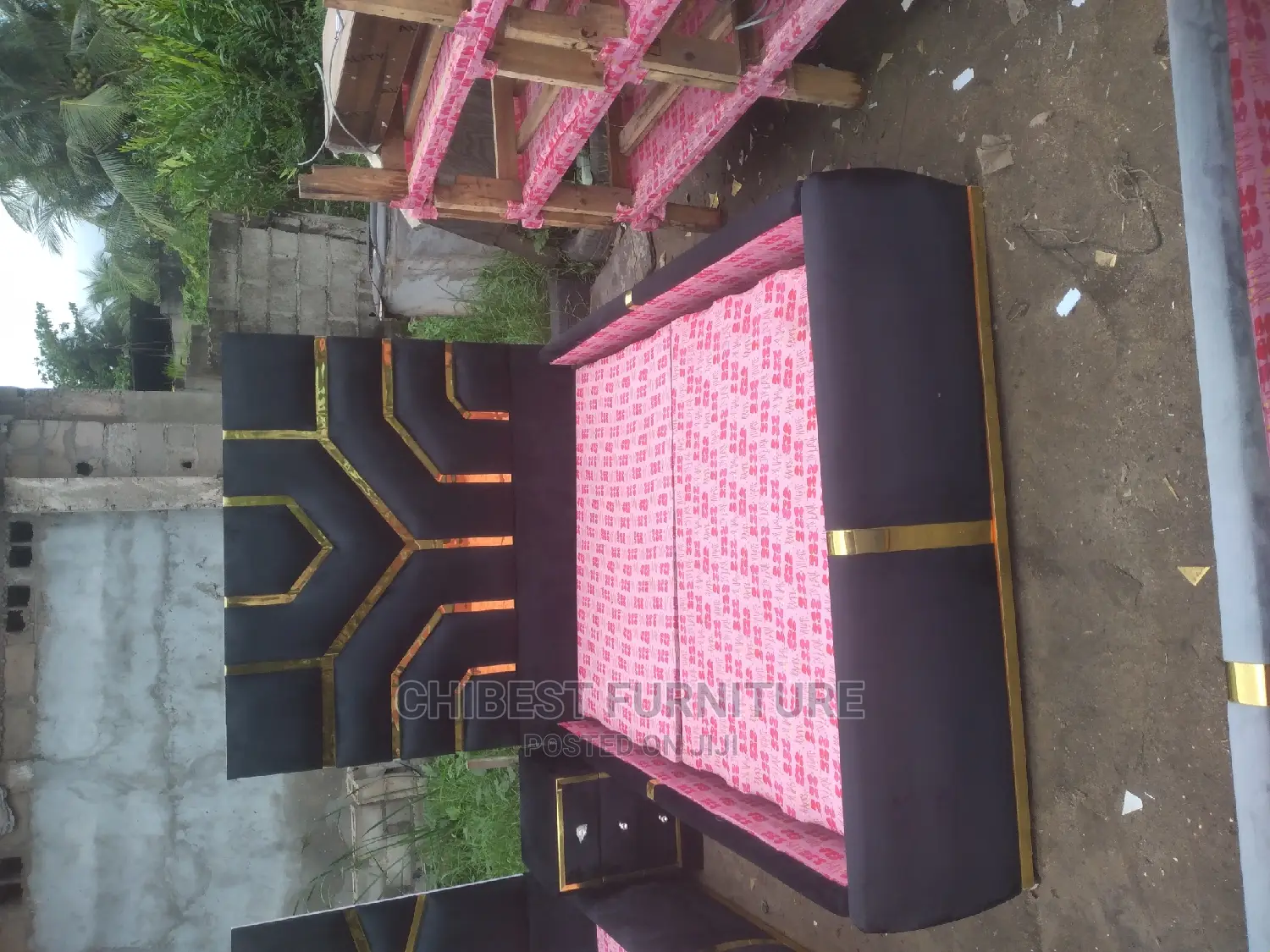 Quality 4.5by6 Upholstery Padded Bed Frame With One Bed Side