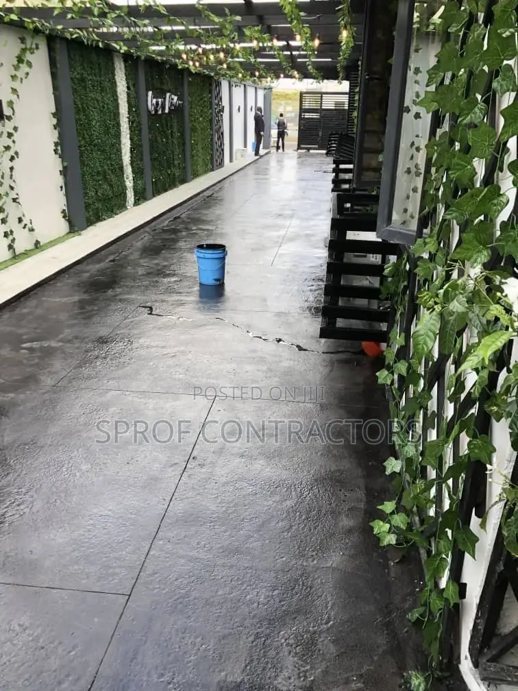 Stamped Floor / Installation