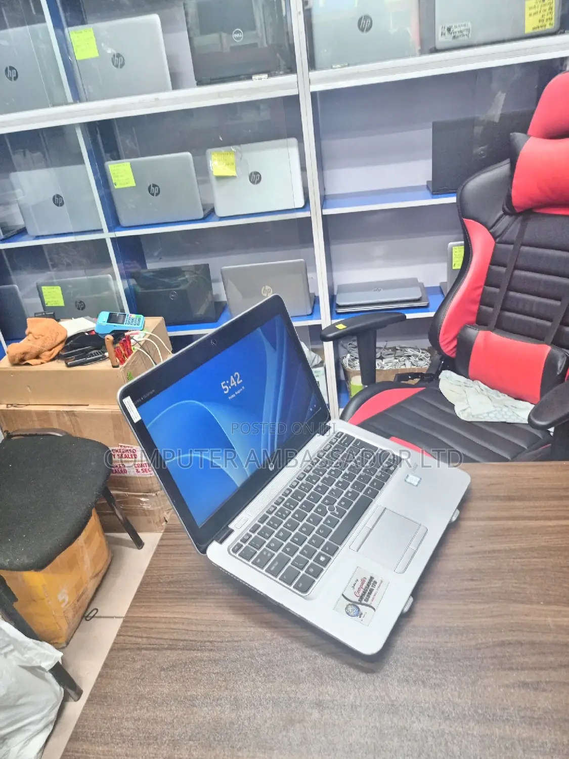 Laptop/ Gadget Stand