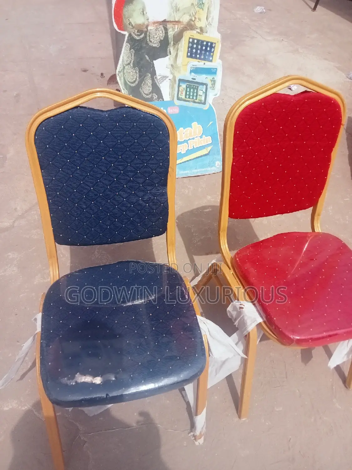 Blue and Red Medium Banquet Chair