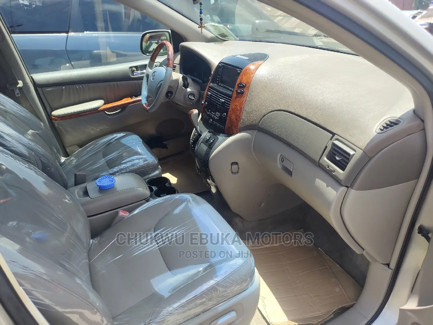 Toyota Sienna XLE Limited AWD 2006 Gold