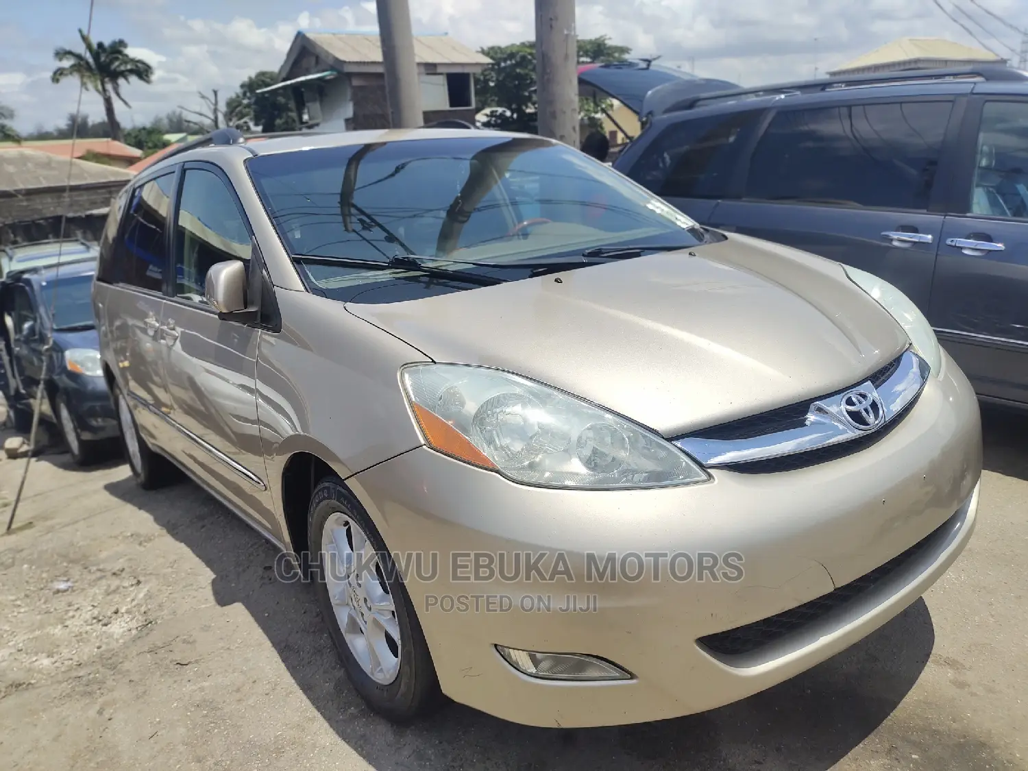 Toyota Sienna XLE Limited AWD 2006 Gold
