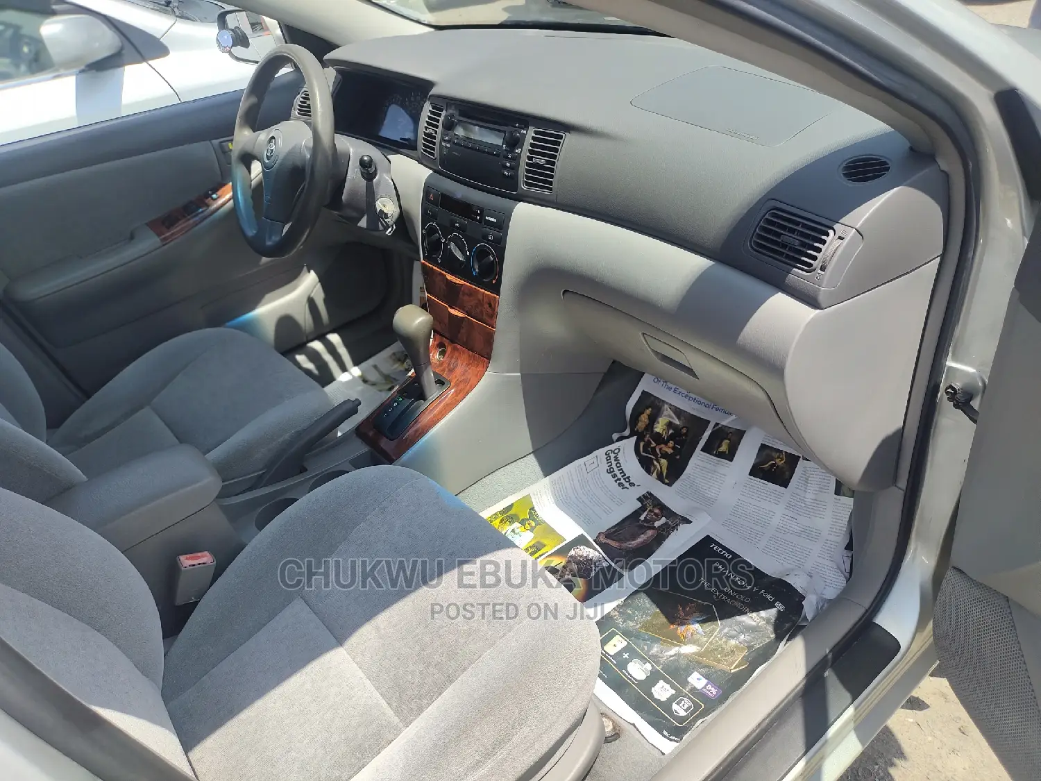 Toyota Corolla LE 2004 Silver