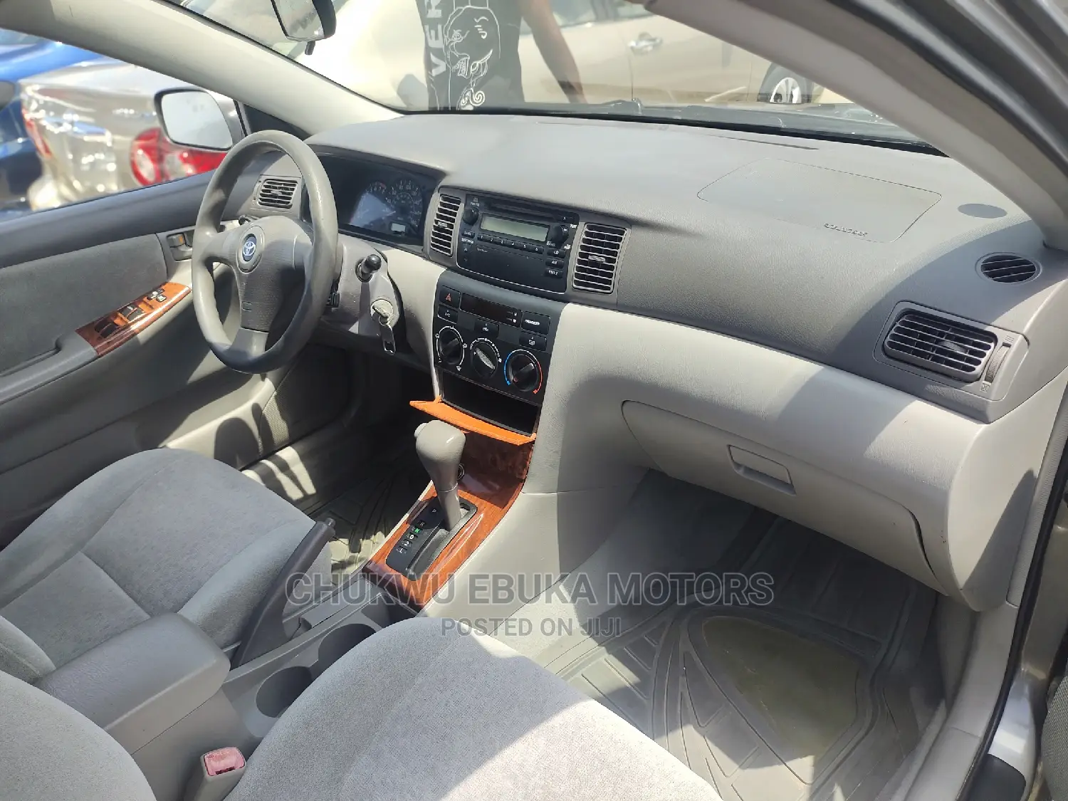 Toyota Corolla LE 2004 Gray