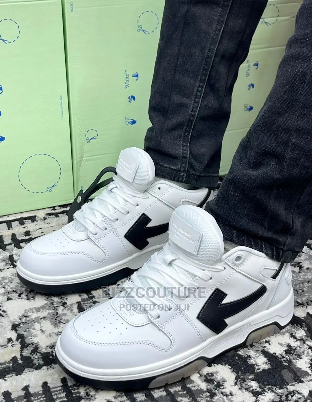 Original OFF-WHITE Out of the Office Available in Store