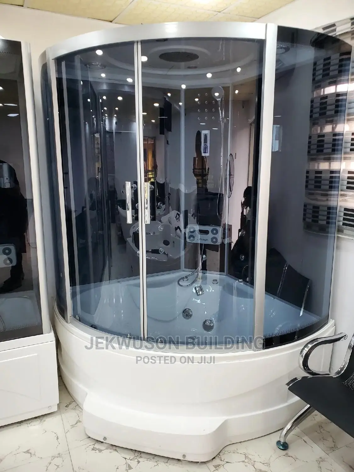 150cm by 150 Steam Jacuzzi Bath With Full Option