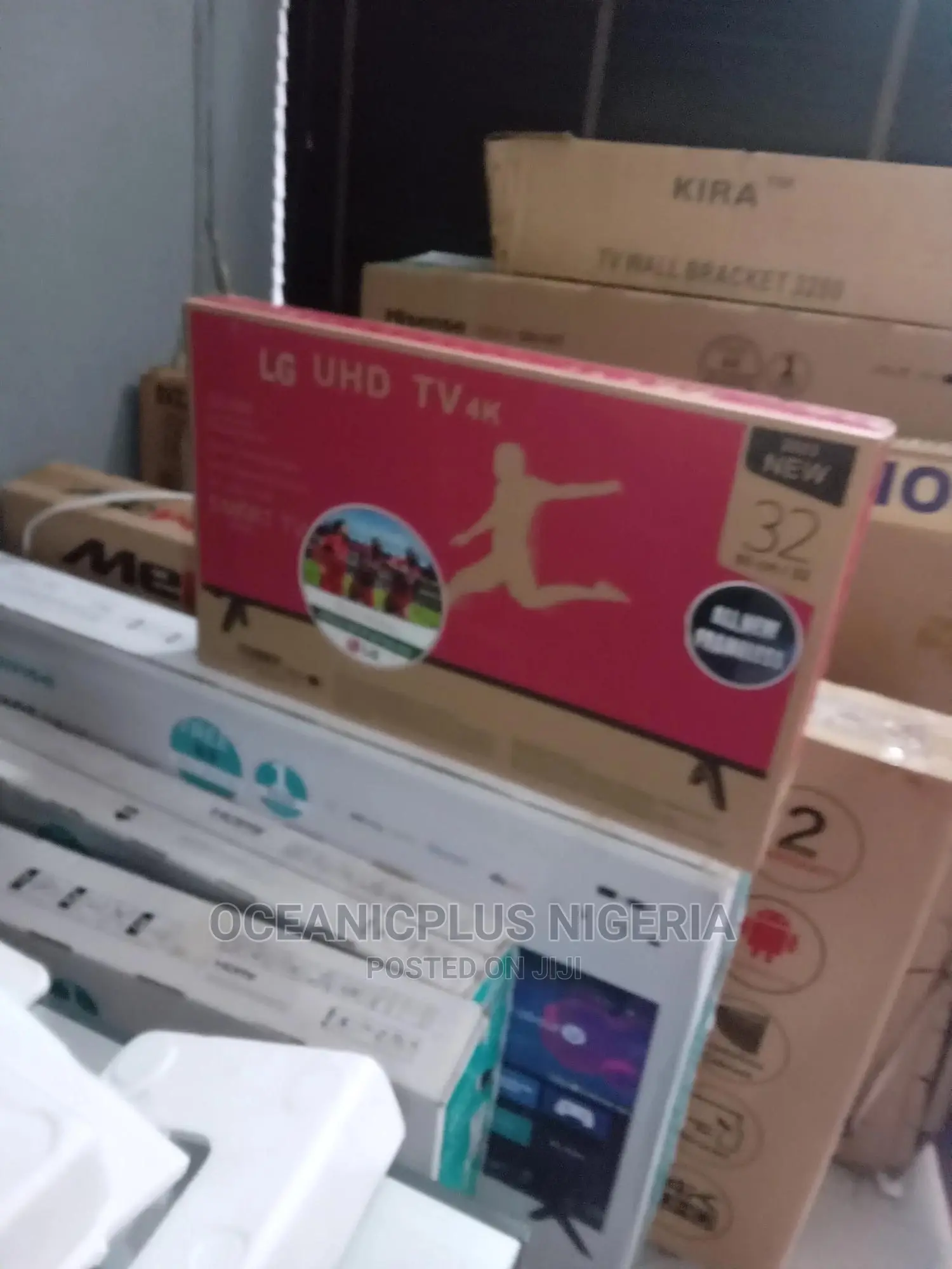 Top Affordable LG 32 Inches Frameless TV