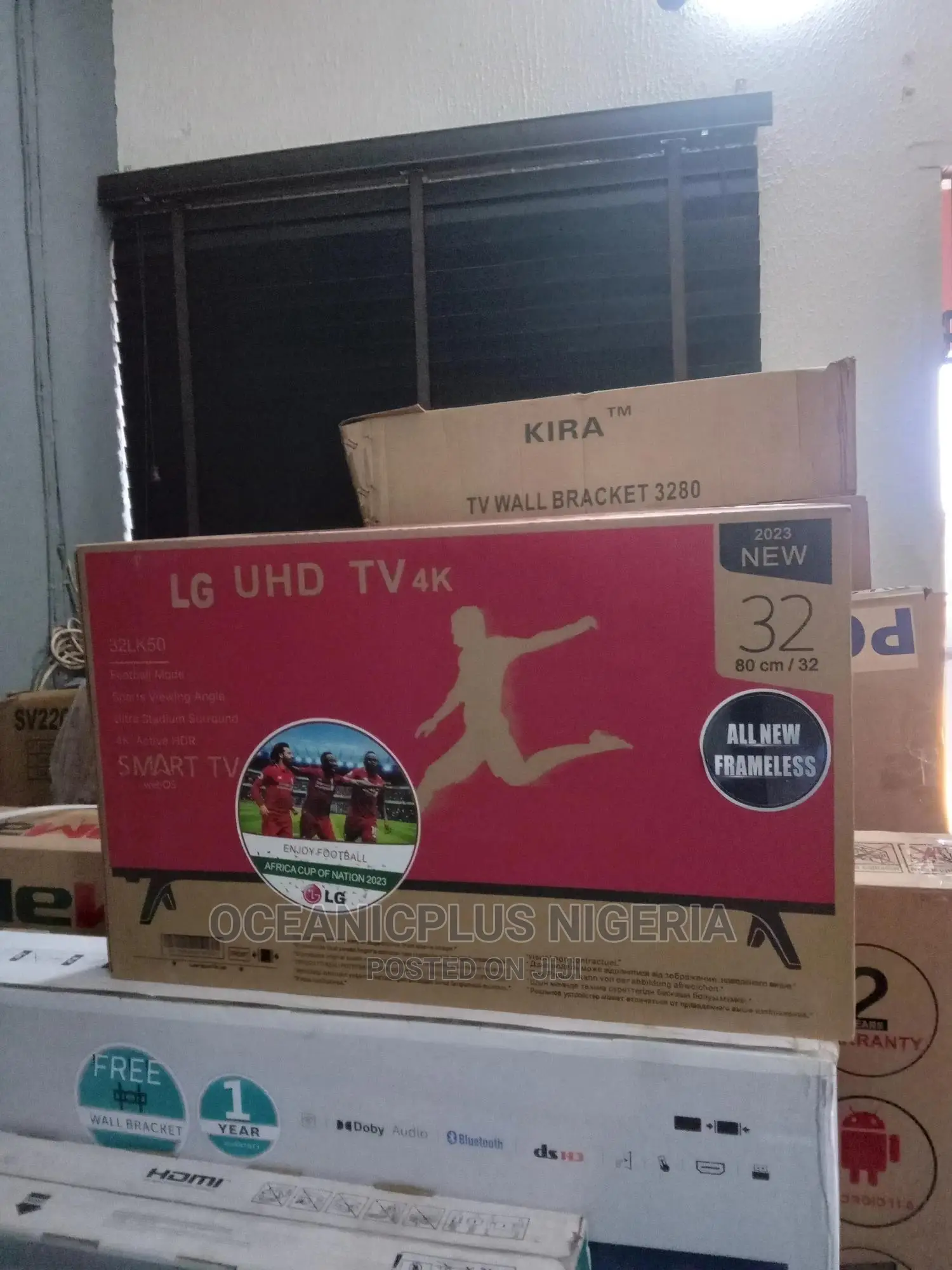 World Trending LG 32 Inches Frameless TV