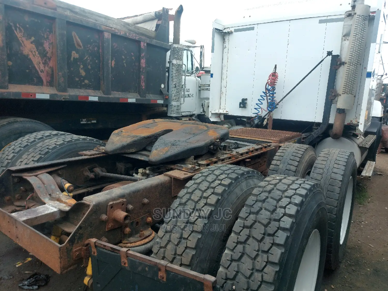 New Arrival Double Cabin CH Mack Ten Tyres Head Truck