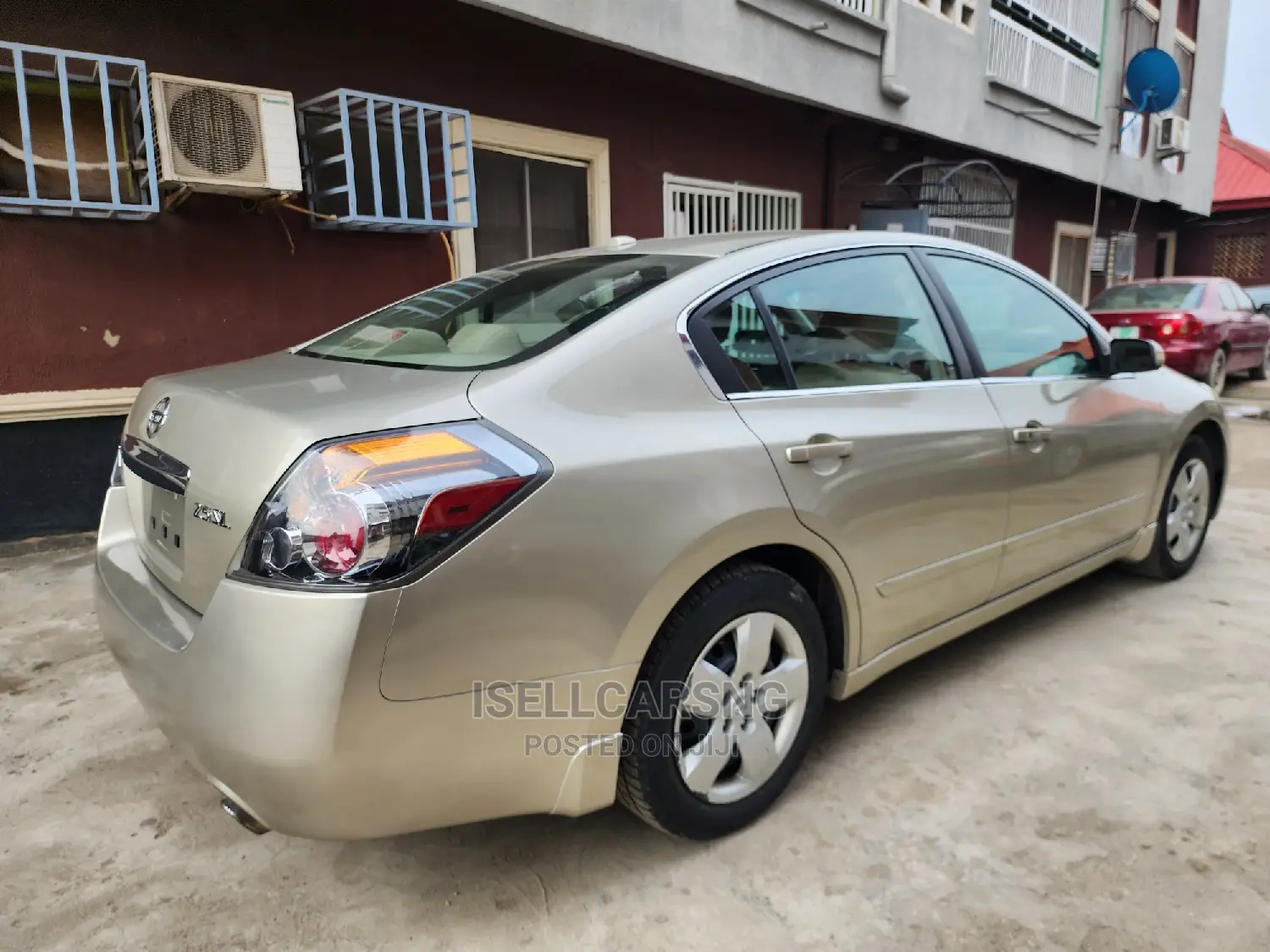 Nissan Altima 2.5 SL 2010 Gold