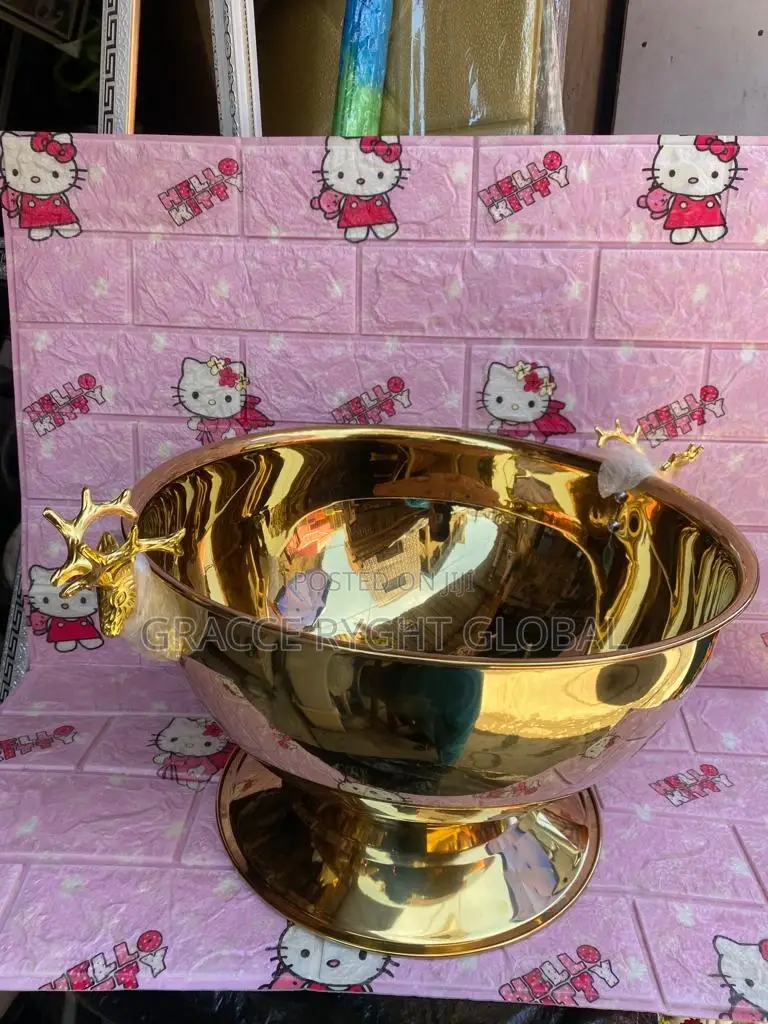 Gold Stainless Champagne Bowl With Deer Head Handle
