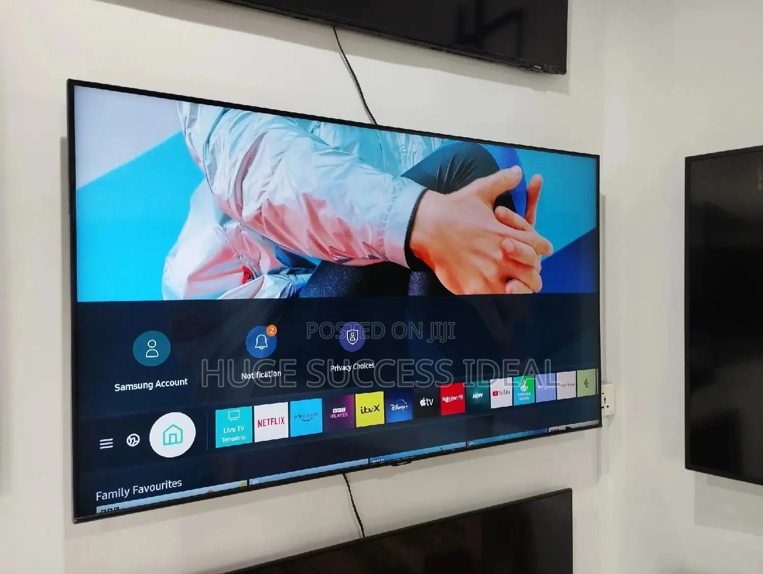 Samsung 55" Smart Ultra HD HDR Qled TV (2020)