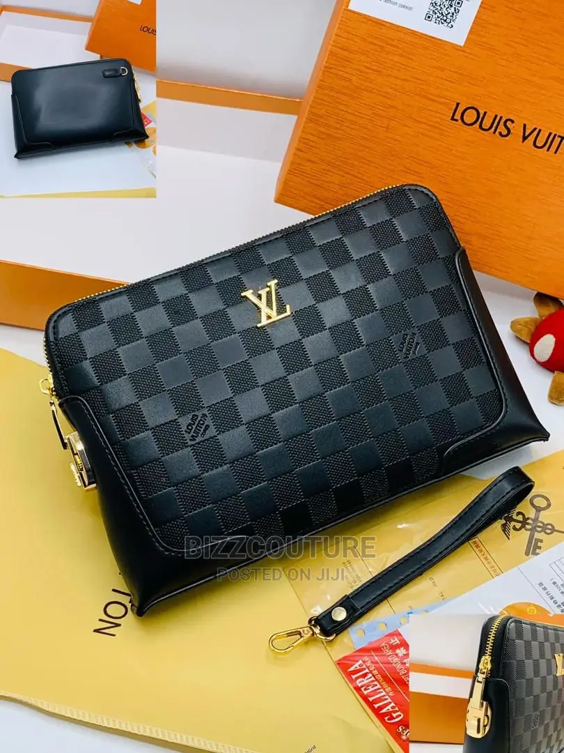 Original LOUIS VUITTON Clutches Bags Available in Store