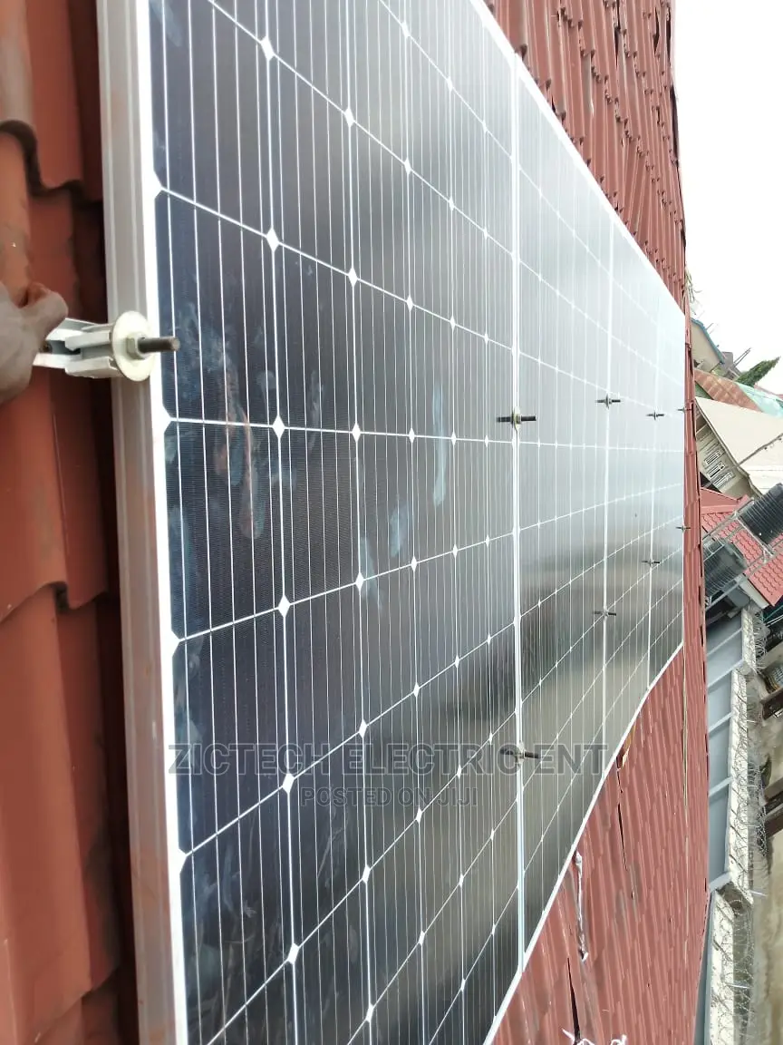 2kva Solar Power System, 220ah Batteries, 300w Solar Panels