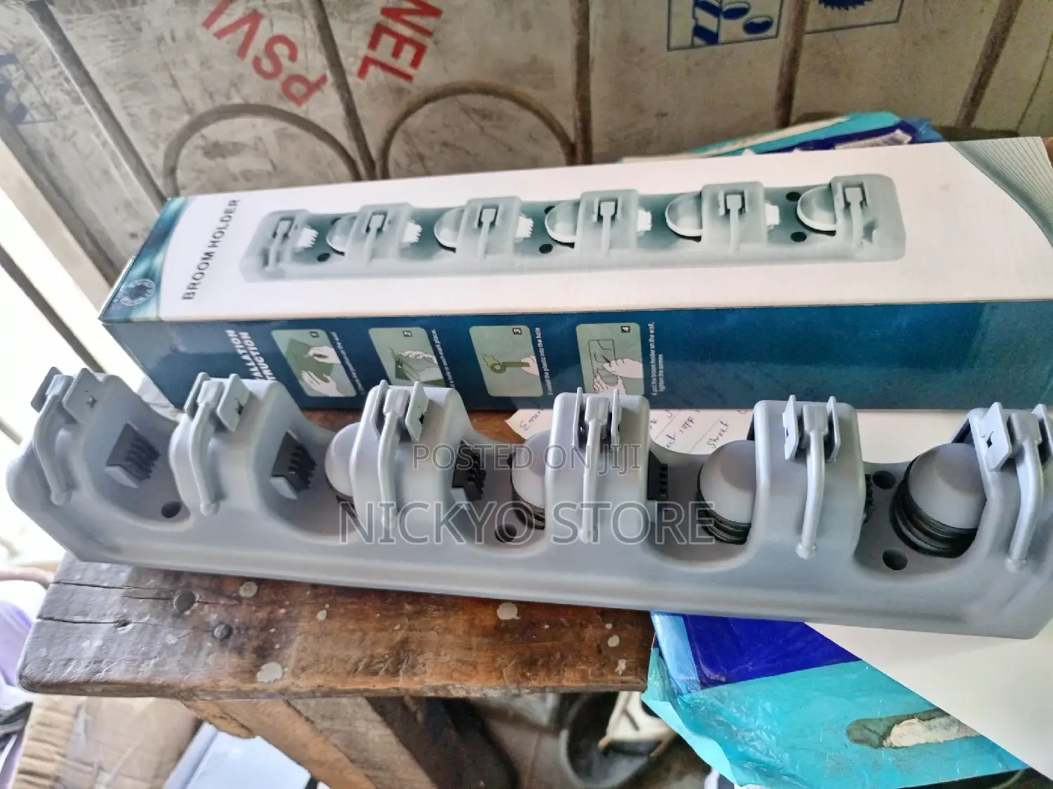 Plastic Wall Mounted Mop Broom Holder