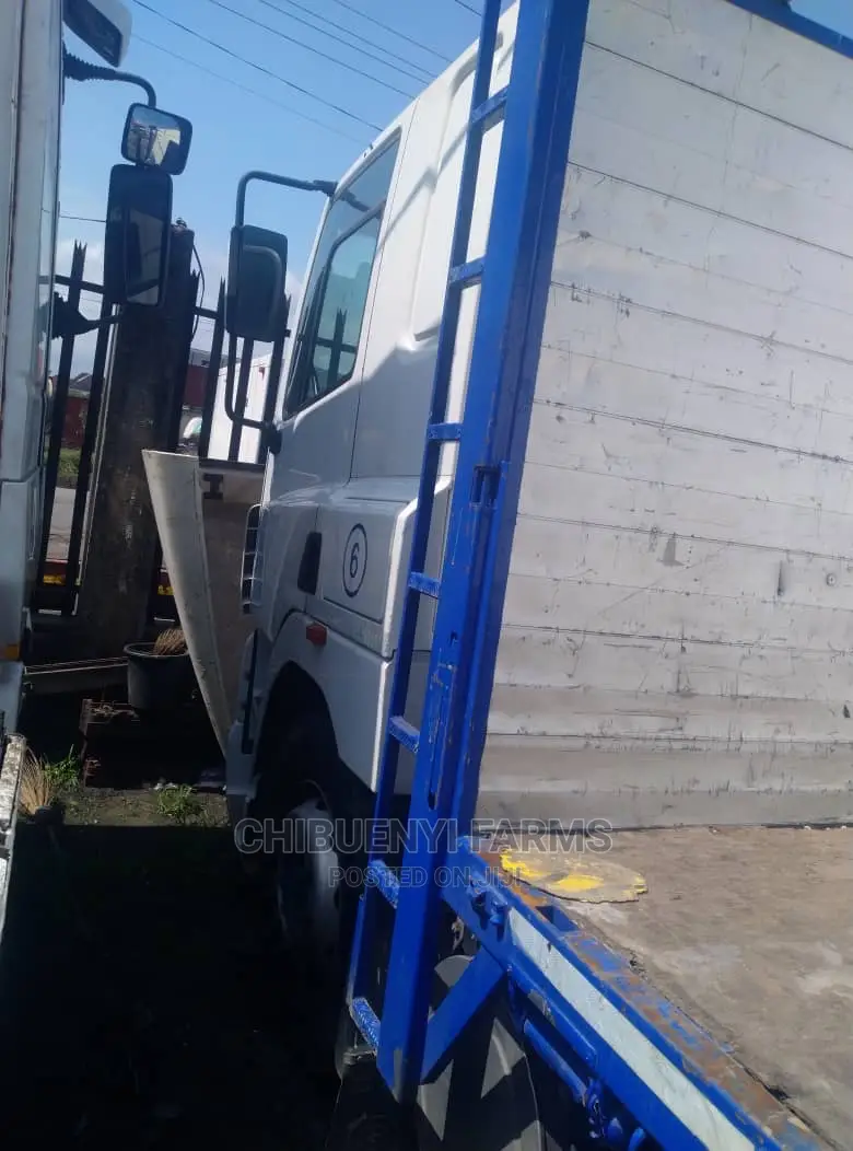 Daf 85 - Cf (Long Chassis) 8 Tyres
