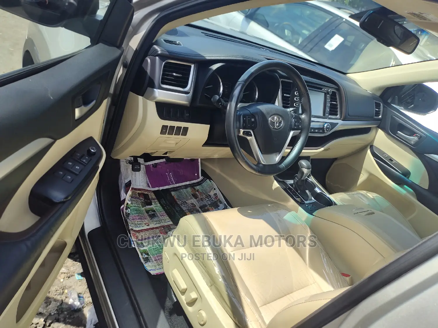 Toyota Highlander 2017 Gold