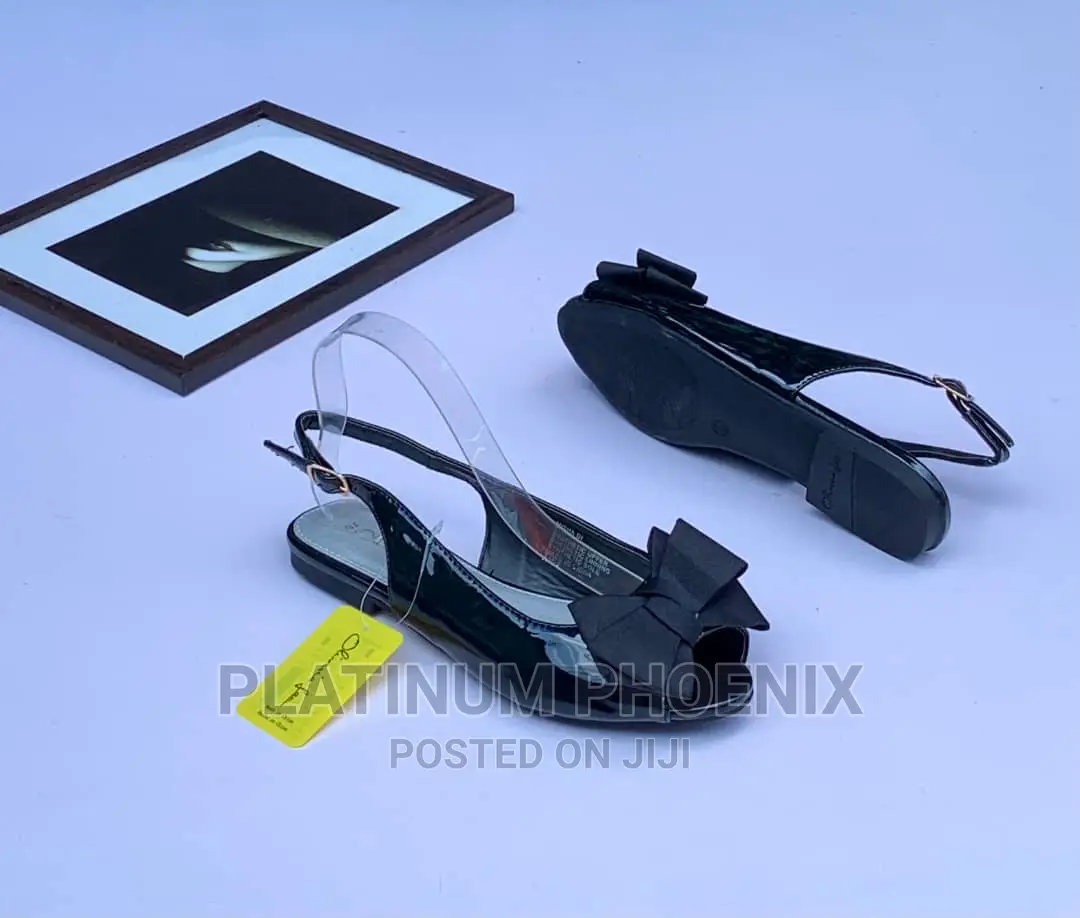 High Quality Fashion Flat Sole Shoe and Sandal