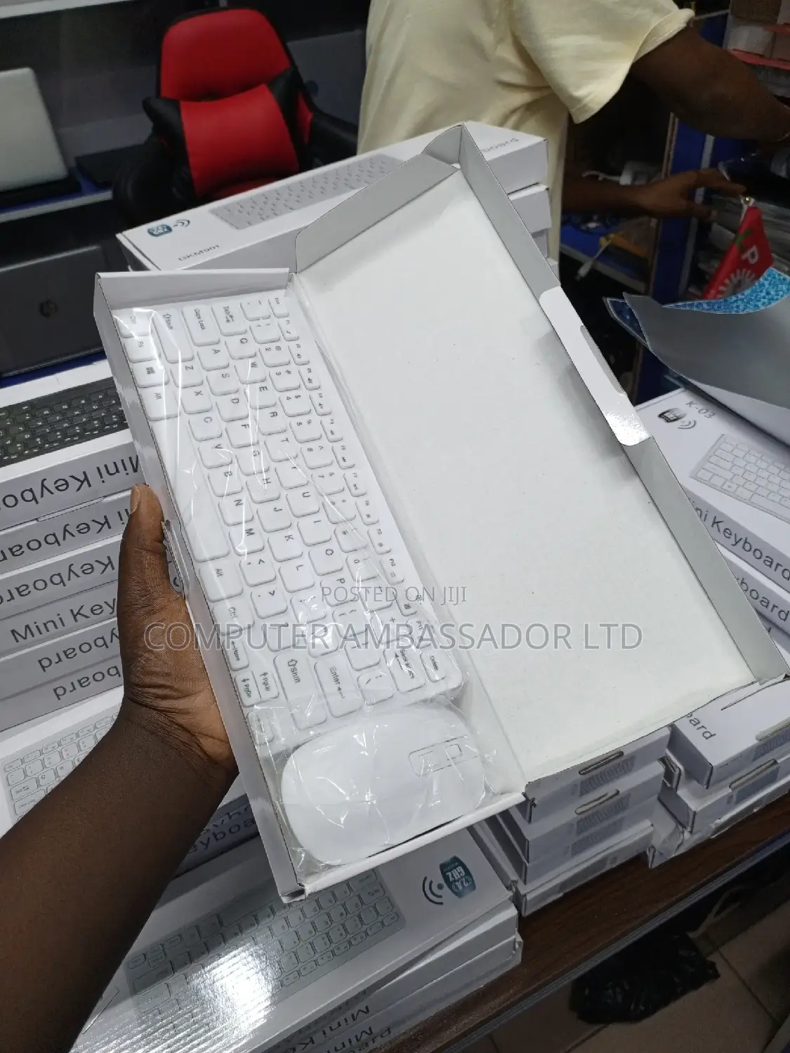 Smart Mini Wireless Keyboard