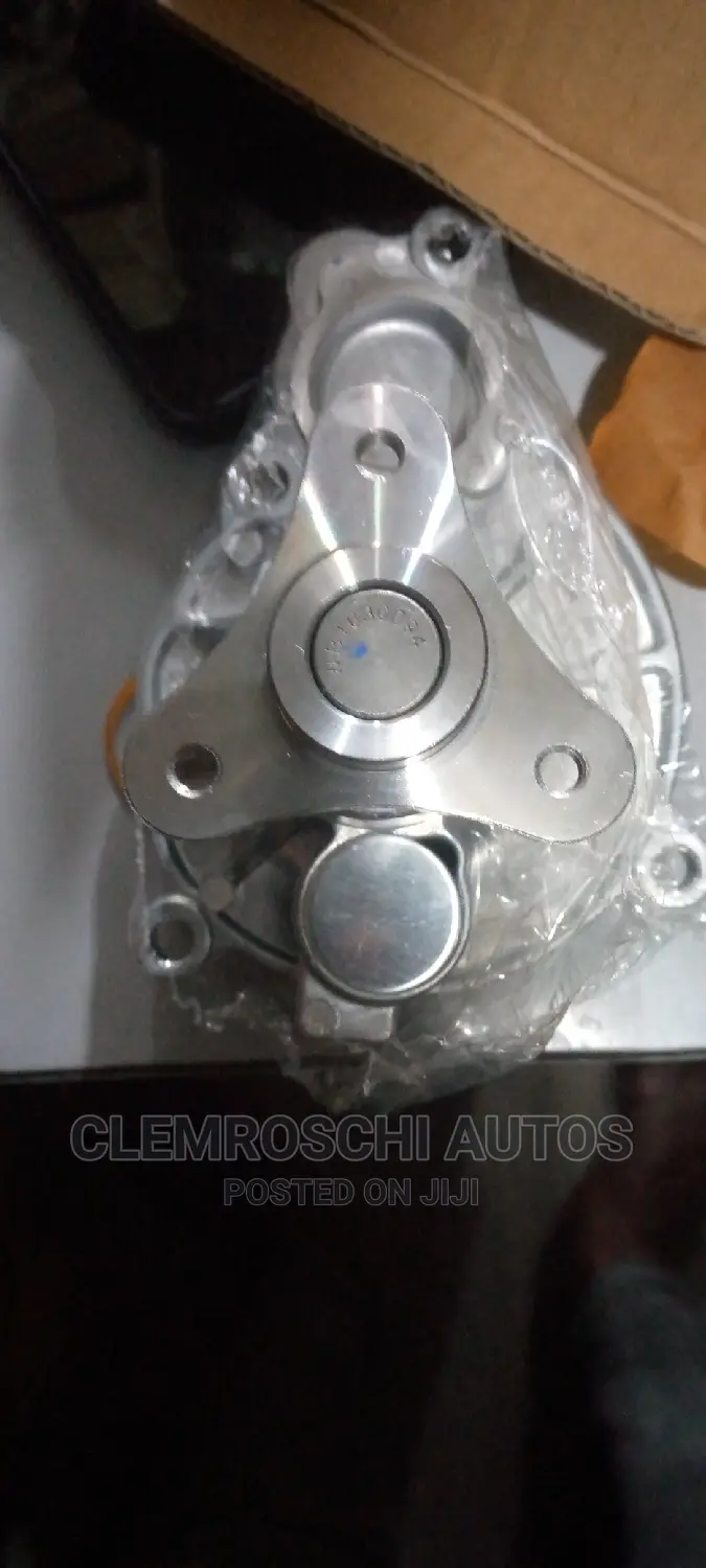 High Quality Certified Brand New Water Pump BMW 318i 2017