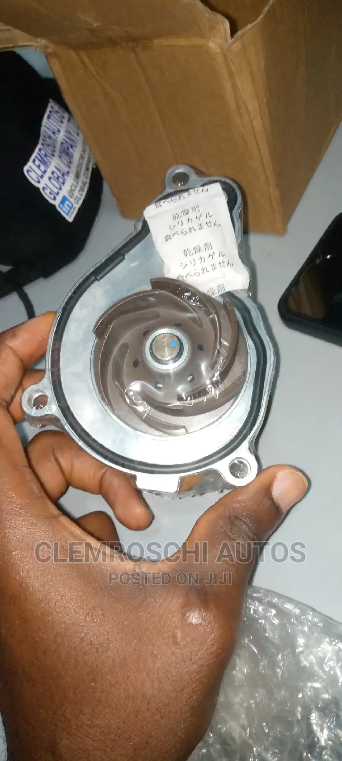 High Quality Certified Brand New Water Pump BMW 318i 2017