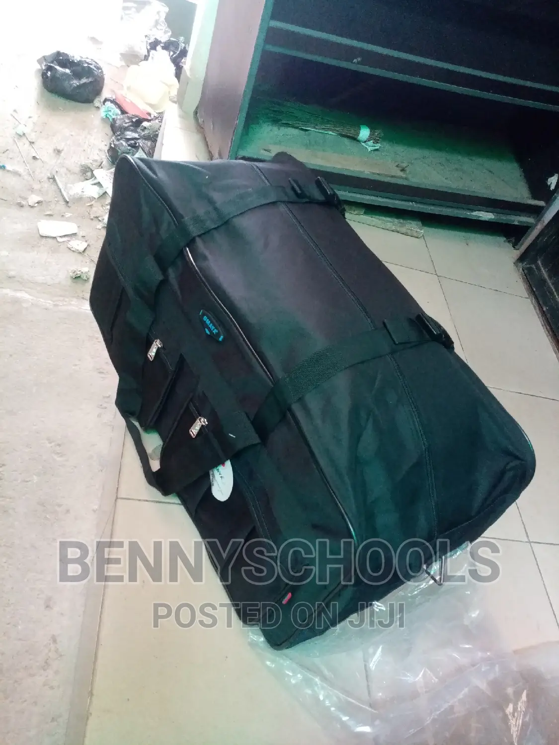 Biggest Jumbo Extra Large Omaya Traveling Luggage Duffle Bag