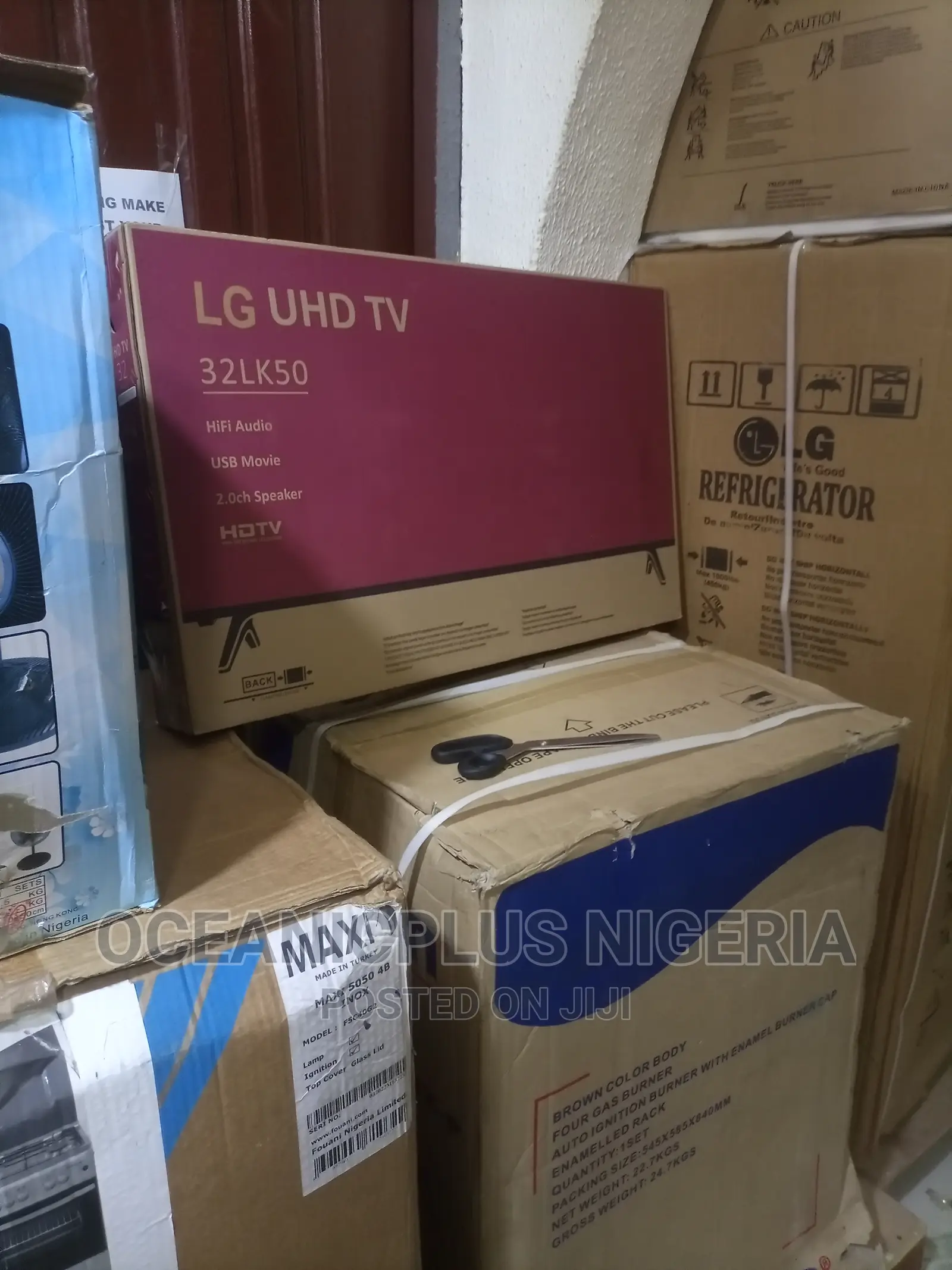 Top Notch LG 32 Inches Framed Uhd TV