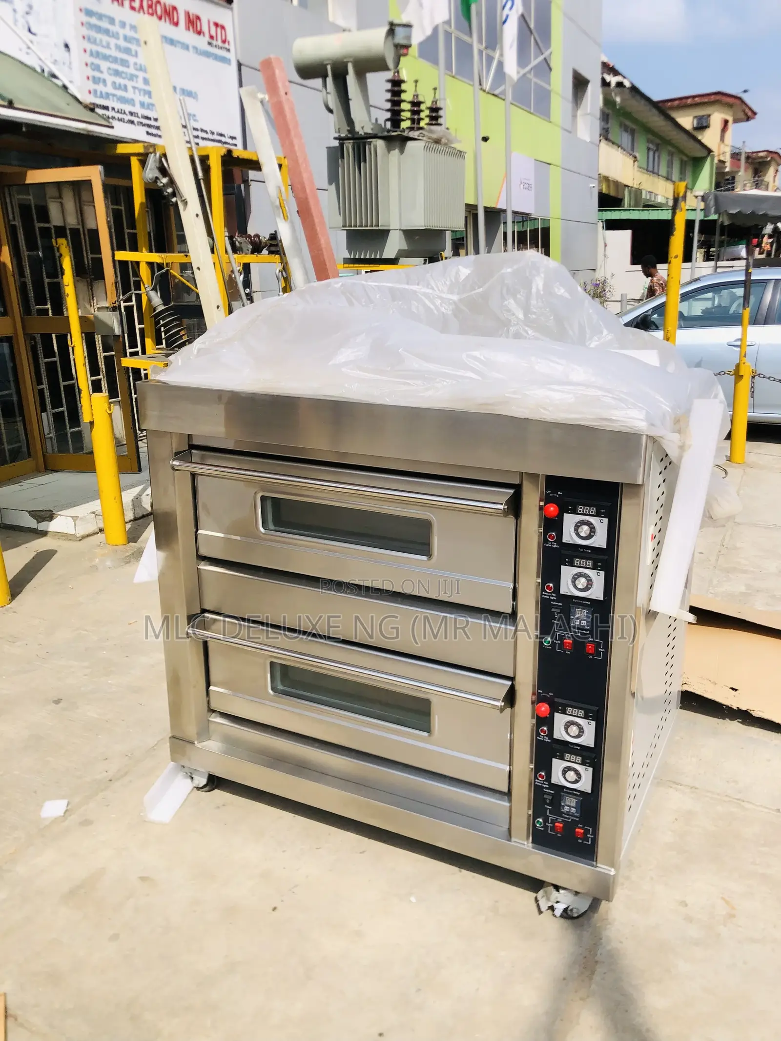 Gas Deck Baking Oven (4 Trays,2 Deck) 24 Family Size Loaves