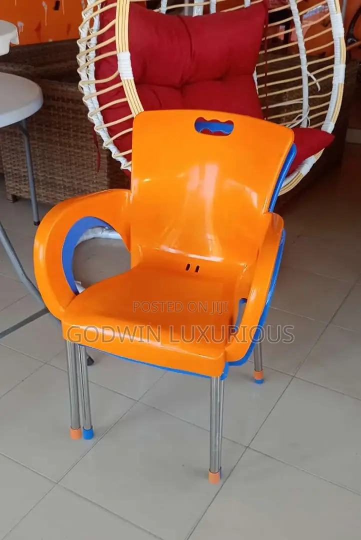 Plastic Chairs for Restaurants