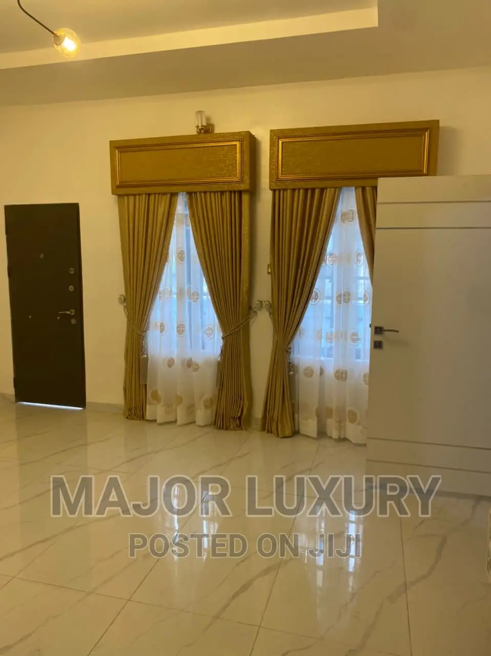 Turkish Design Curtains With Antic Board and Frames