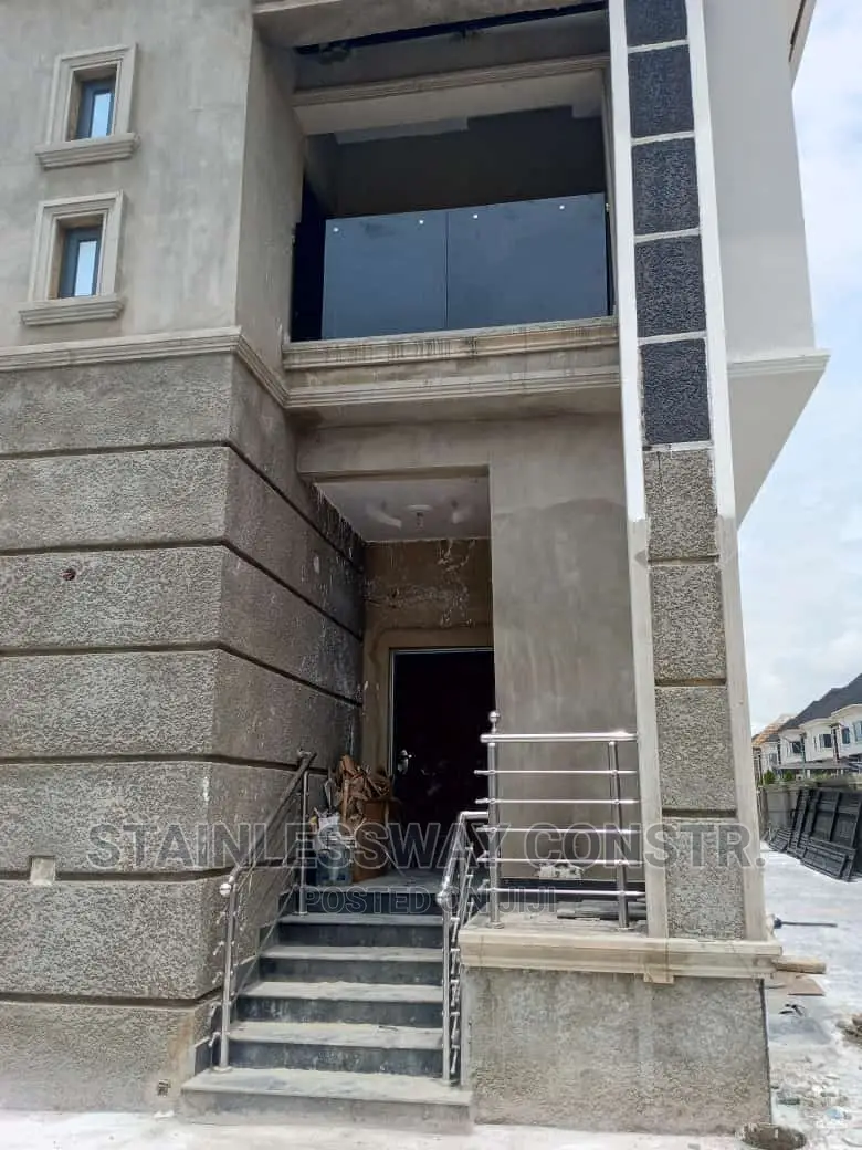 Stainless/Dark Grey Glass Railing