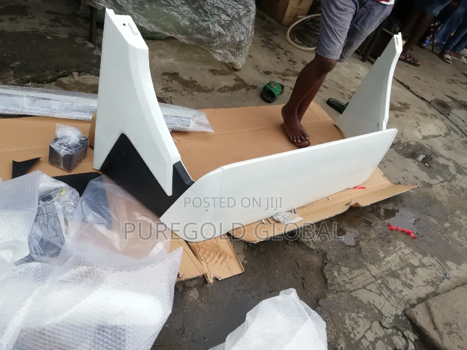 Complete Hilux Bucket Cover