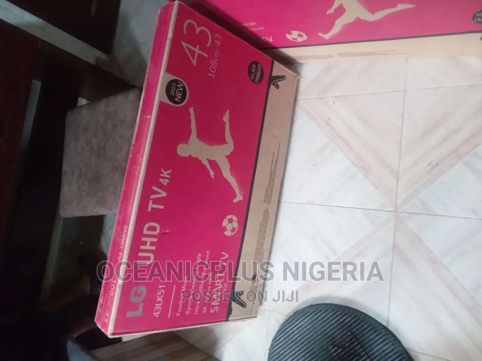 Durable LG 43 Inches Smart Frameless TV