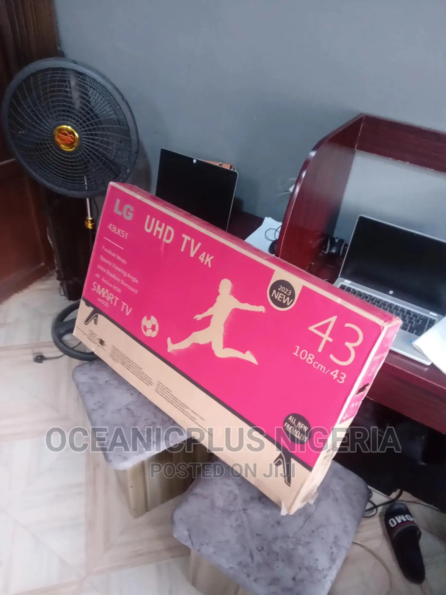 Great Quality LG 43 Inches Smart Frameless TV