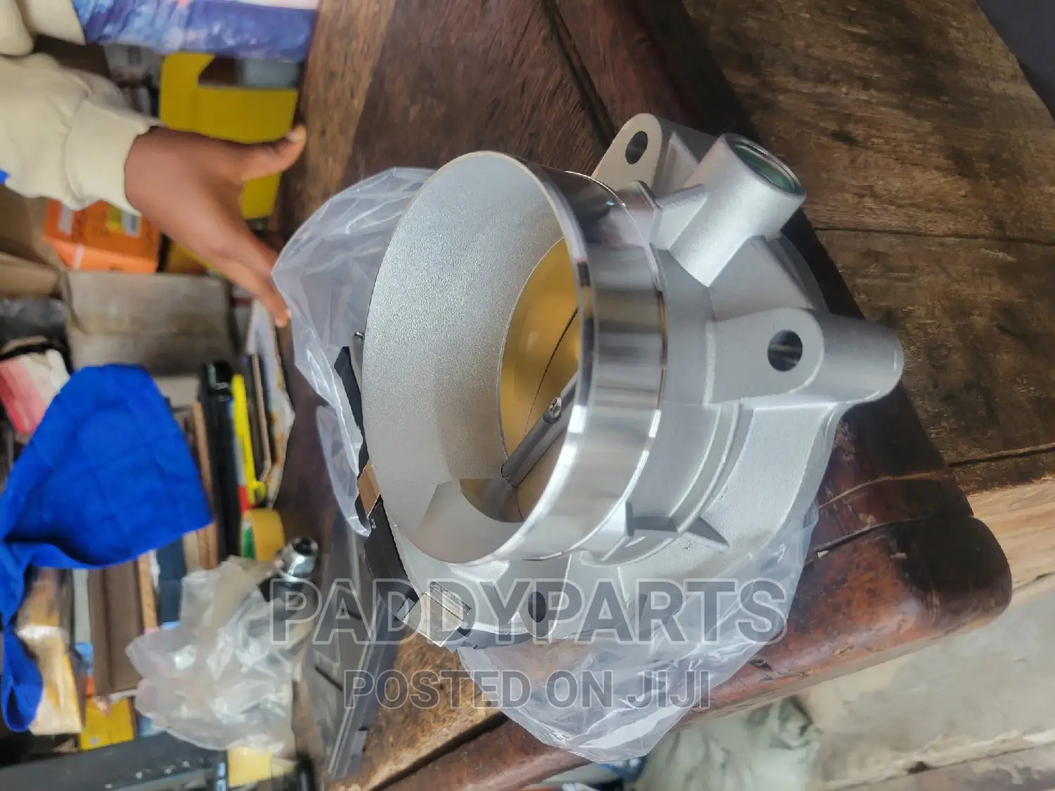 CHEVROLET Avalanche Throttle Body/Injector Mouth