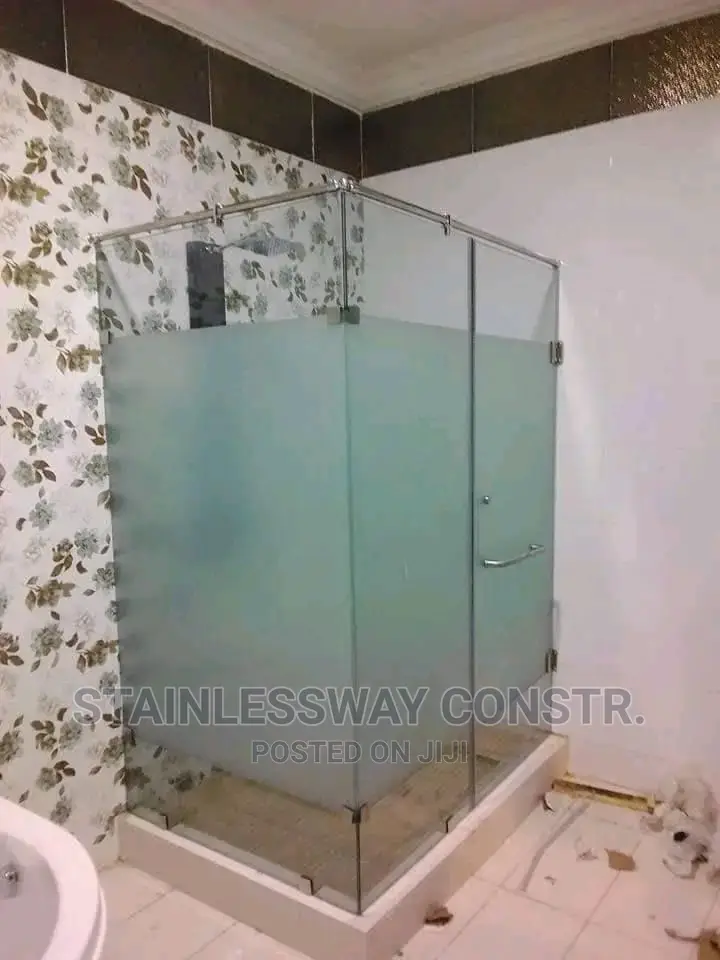 Shower Cubicle Intelude