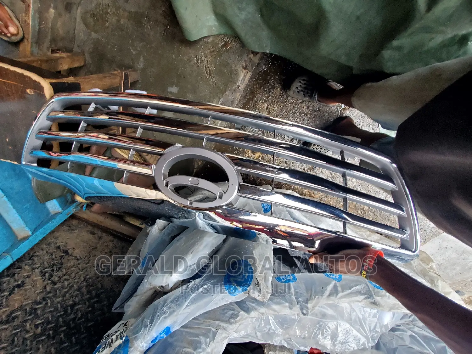 Front Grille Toyota Fortuner 2012