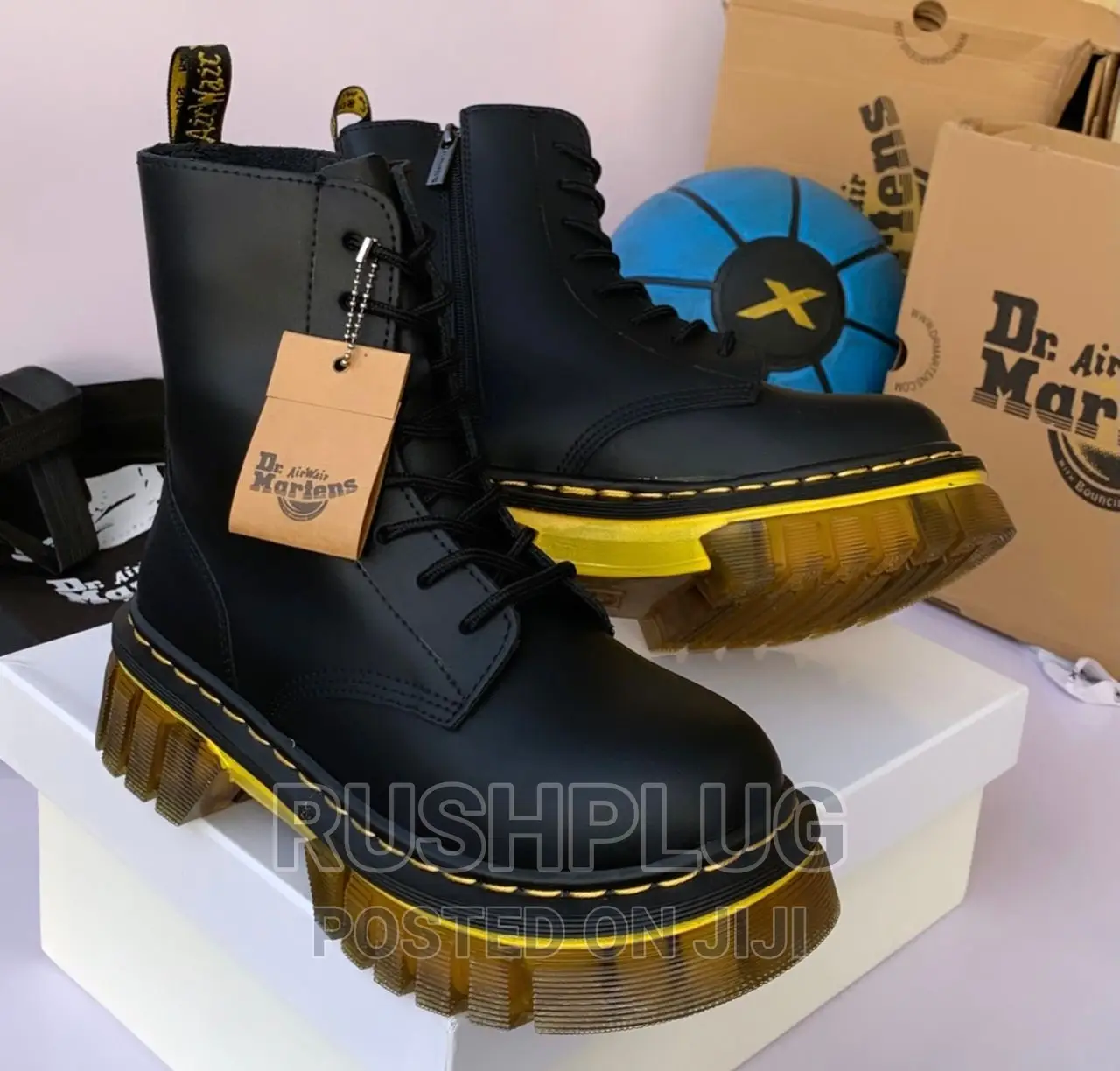 2023 Dr Martens Chukka Boots