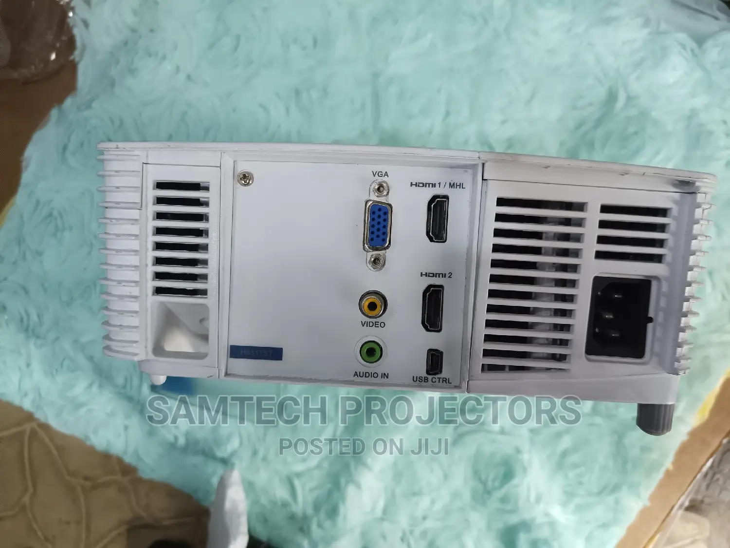 Short Throw Projector UK USED Works Perfectly Well