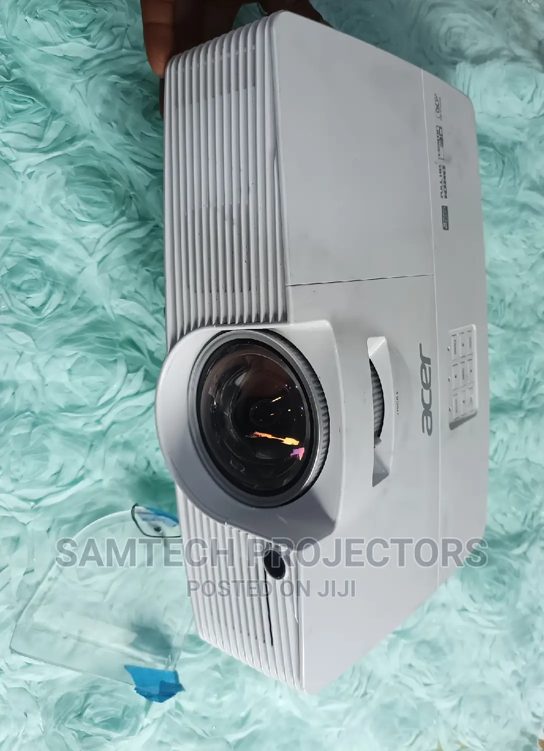 Short Throw Projector UK USED Works Perfectly Well