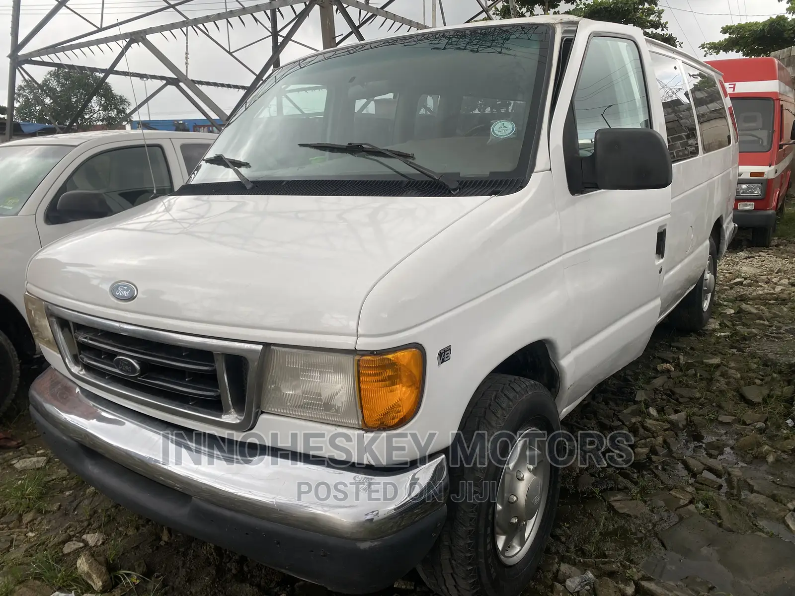 Ford E350 2006 White