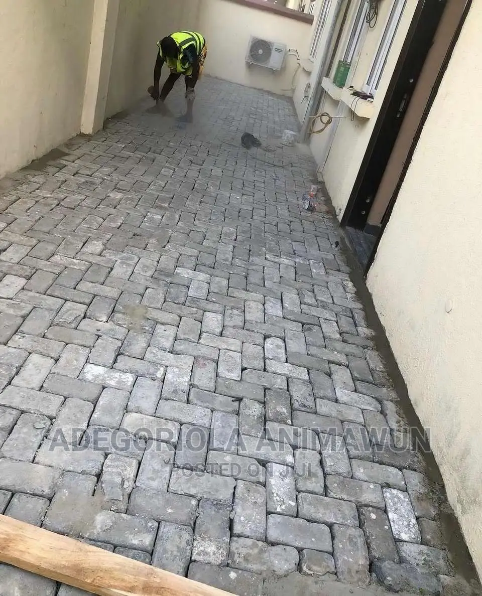 Quality Artificial Grass (Abuja Best Price)
