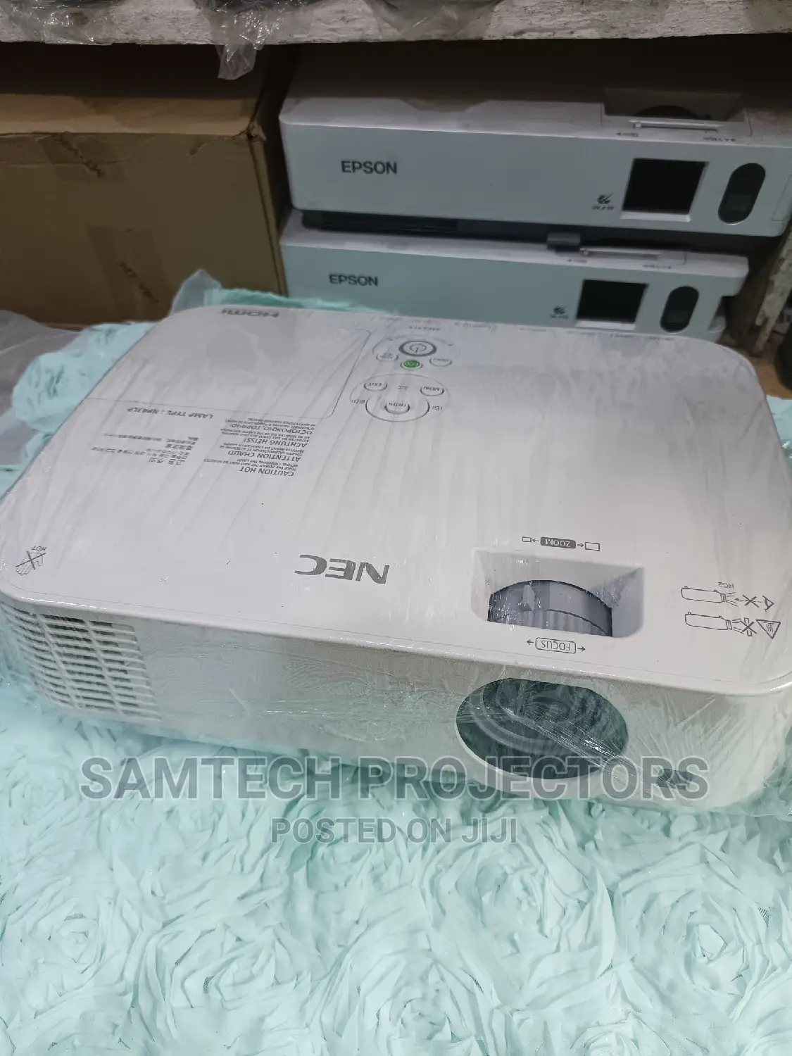 London Used NEC Projector With 2 HDMI Ports
