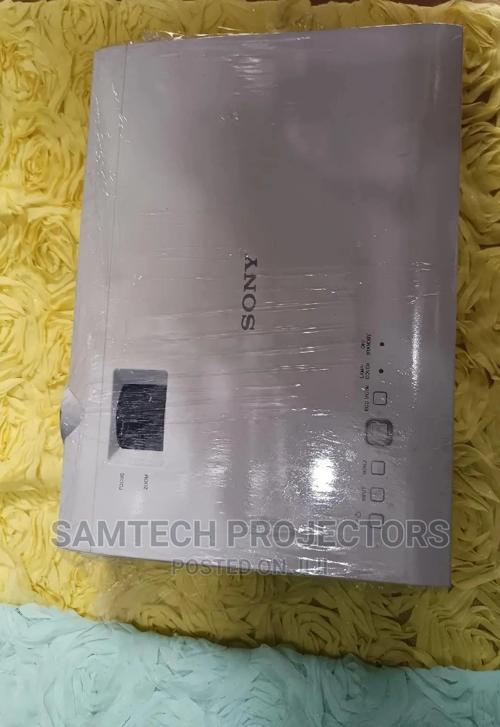 London Used Sony Projector Works Perfectly Fine