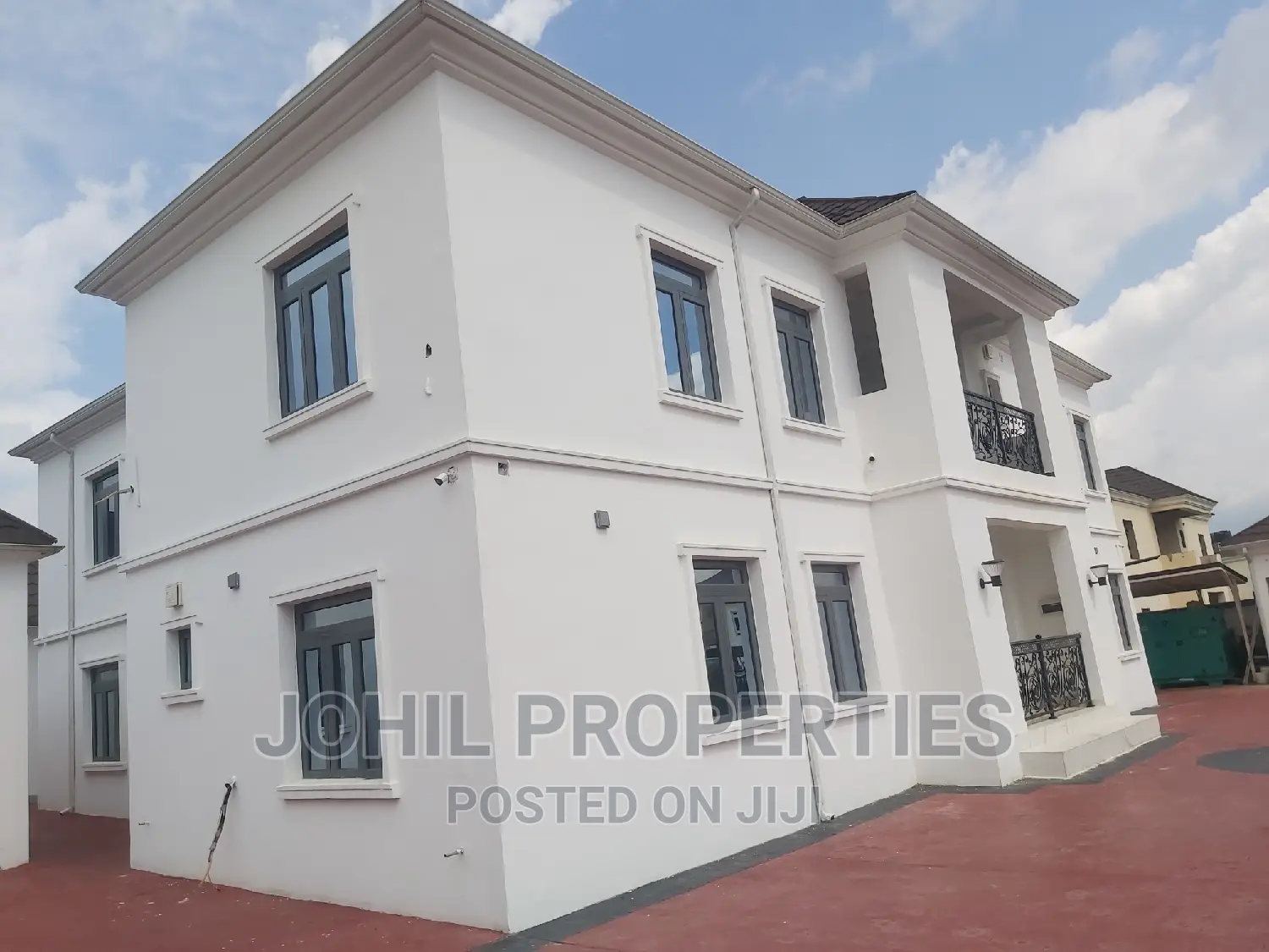 5bdrm Duplex in Naf Valley Estate, Asokoro for rent