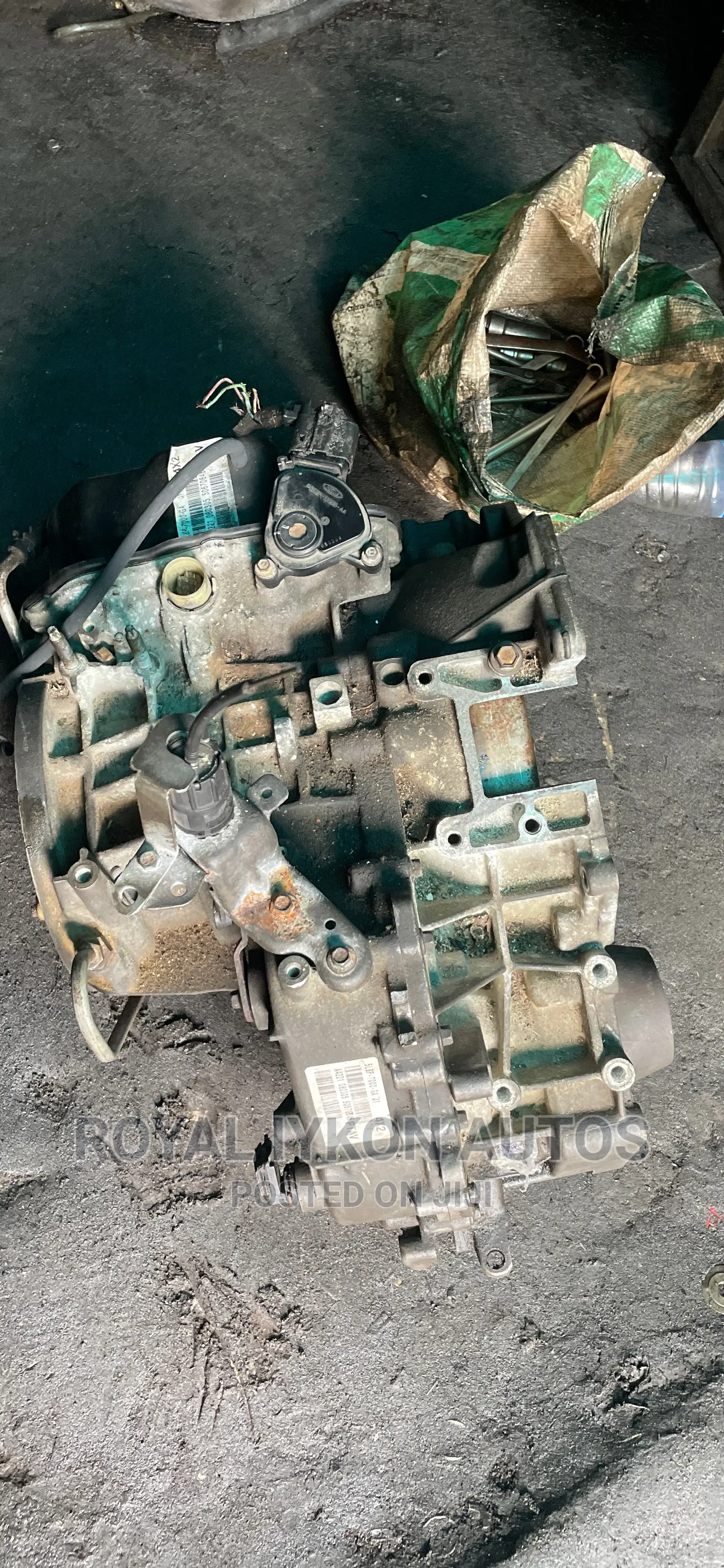 Automatic Gear Box Mazda Tribute 2 Wheels 2003 Model