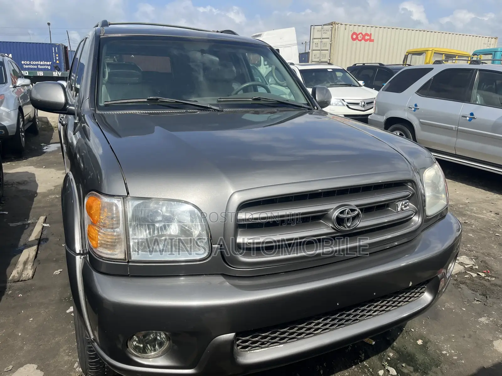 Toyota Sequoia 2004 Gray